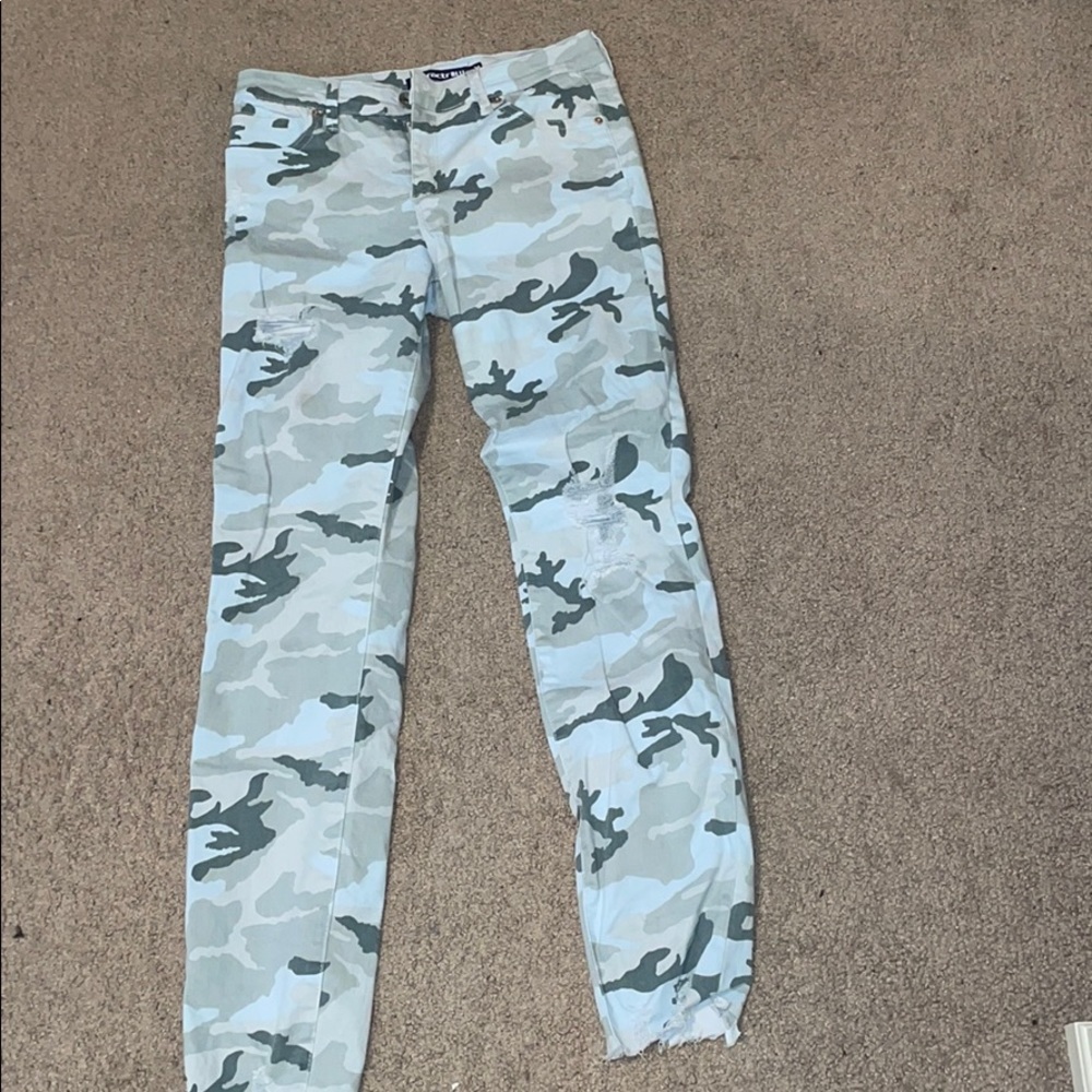 Camo pants